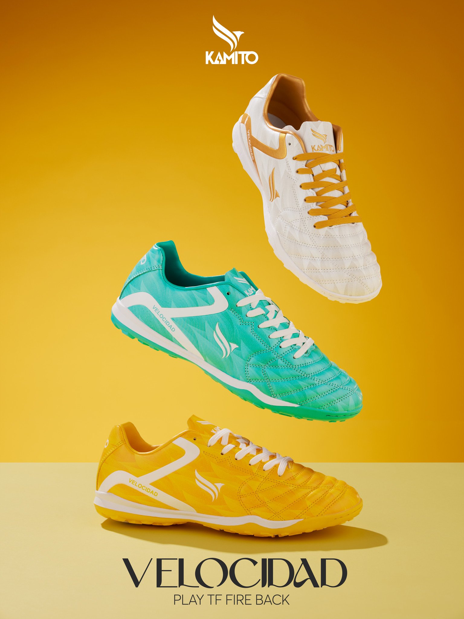 - Đế giày đá bóng sân cỏ nhân tạo Kamito Velocidad Play TF Fire Back áp dụng công nghệ KA-SPIN với dàn đinh dăm tứ giác được sắp xếp theo tiêu chuẩn của Kamito, có tác dụng giữ thăng bằng, bám sân tối ưu và hạn chế trơn trượt kể cả khi điều kiện thời tiết không thuận lợi.